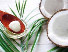 椰子油与防晒：探寻其潜在作用